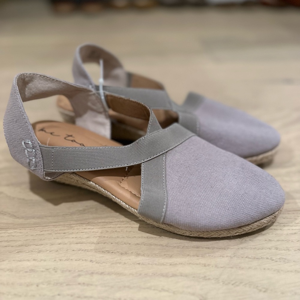 Brand new Me Too gray espadrilles - size 7